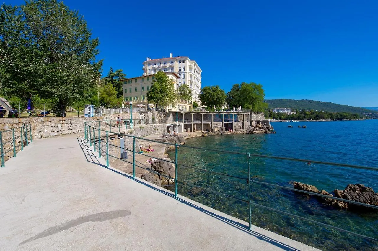 Villa Clara 0*, Lovran Croatia